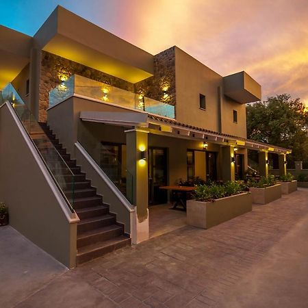 Olia Suites ปาร์กา ภายนอก รูปภาพ