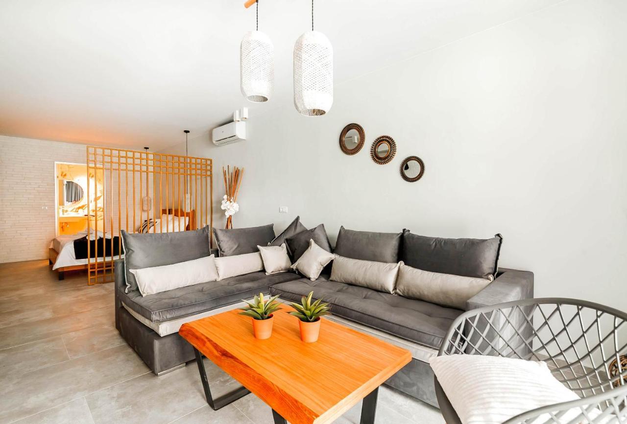Olia Suites ปาร์กา ภายนอก รูปภาพ