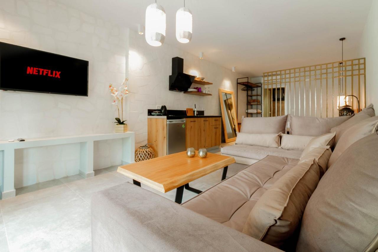 Olia Suites ปาร์กา ภายนอก รูปภาพ